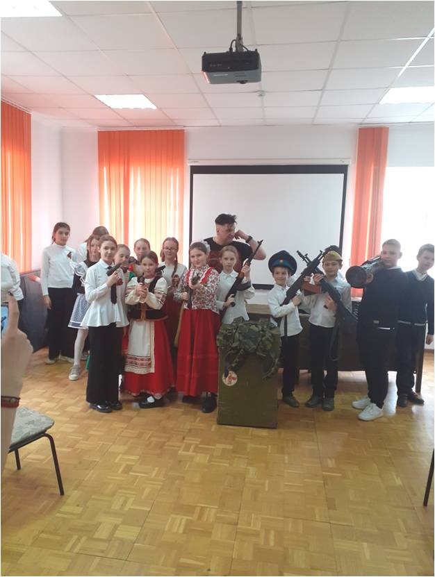 «Урок мужества» в военно – патриотическом центре «Смерш»..